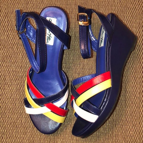 ModCloth Collectif Vintage Lulu Hun Nanda Wedge - Picture 4 of 4